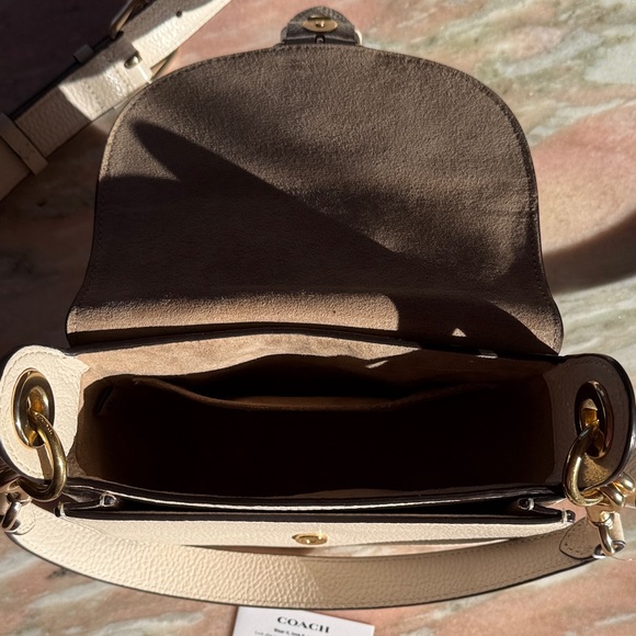 Coach EUC Off-White Leather shoulder & Crossbody Bag - Picture 12 of 16